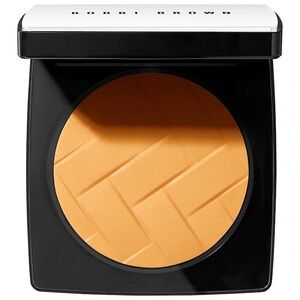 NWB! NEVER USED! Bobbi Brown Vitamin Enriched Pressed Finishing Powder (Peach)